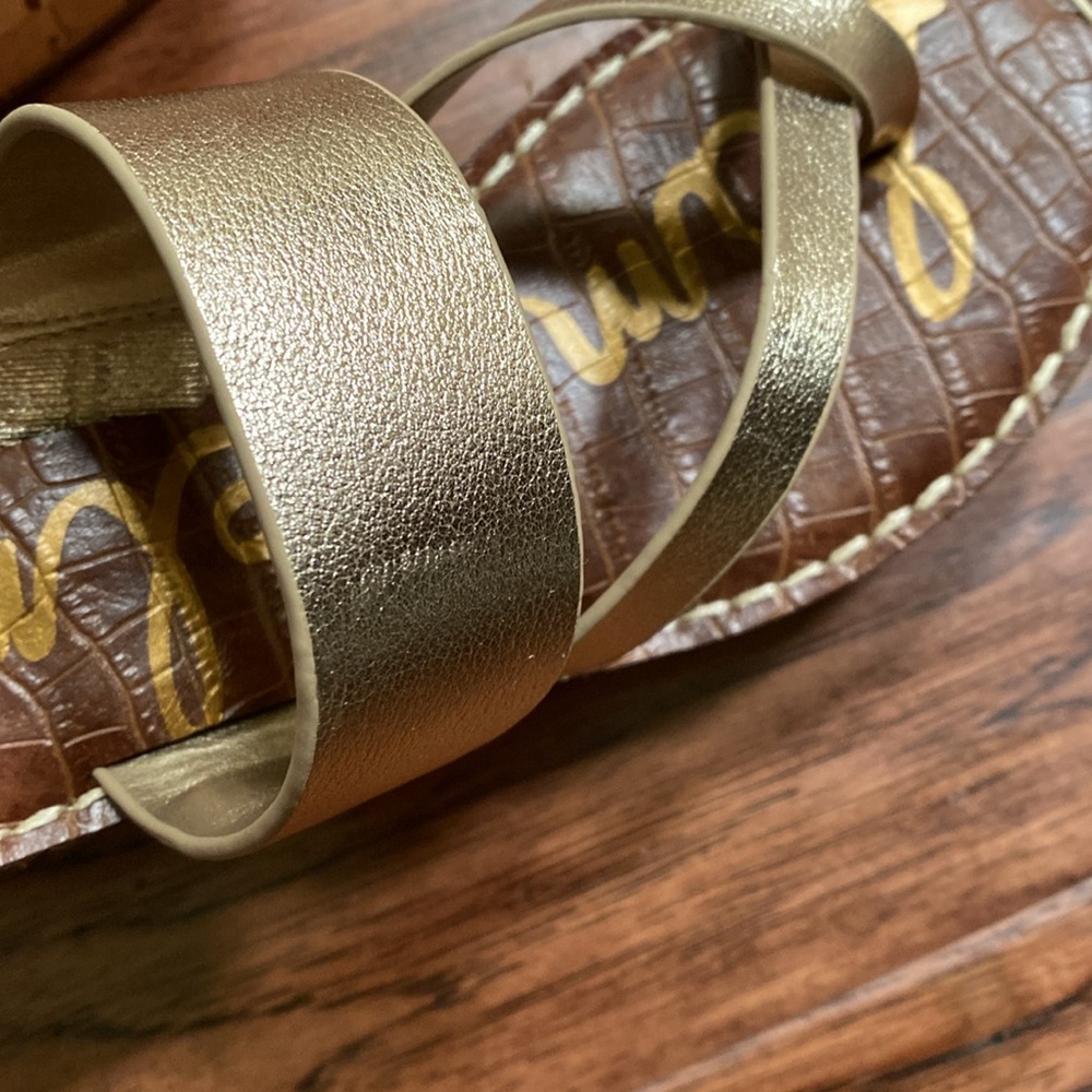 Shoes - Picture 4 of 5